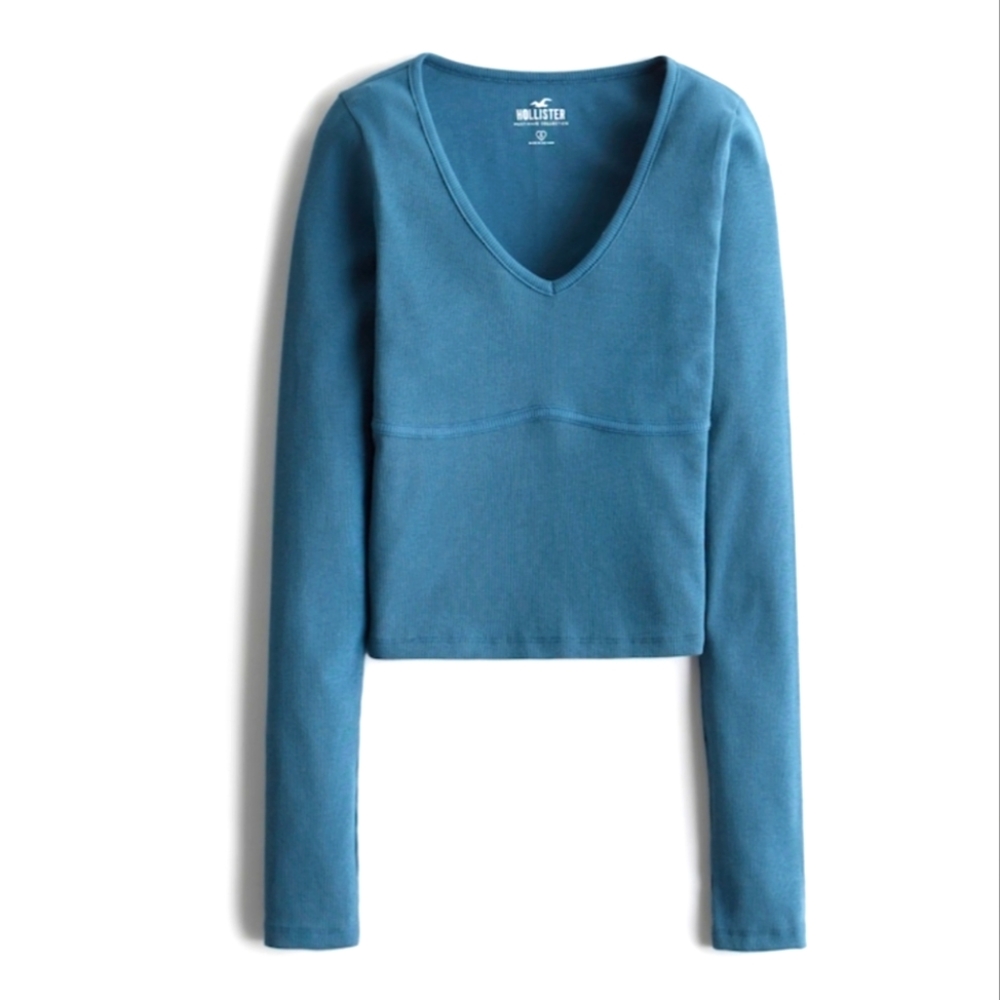 HOLLISTER RIBBED LONG-SLEEVE SEAMED V-NECK T-SHIRT